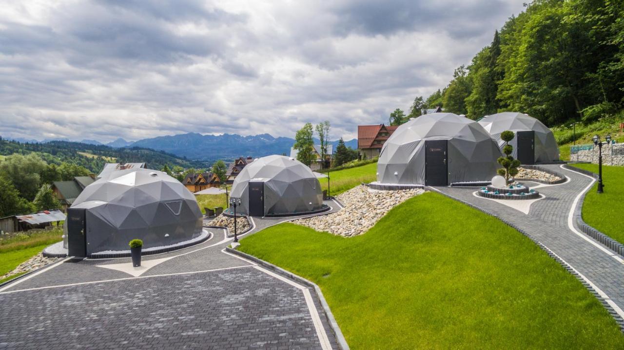 ホテル Glamp Royal ビャウィ・ドゥナイェツ エクステリア 写真
