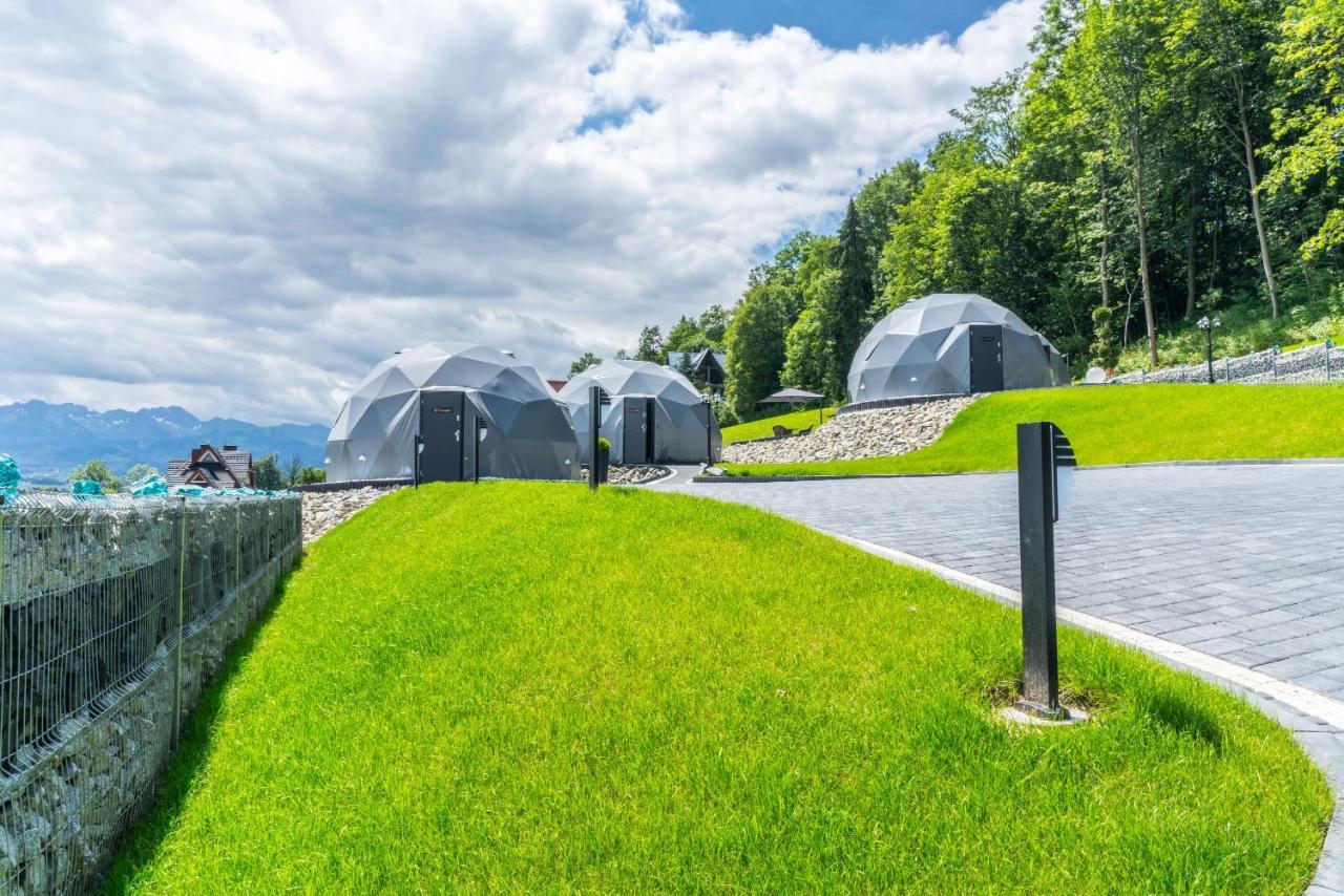 ホテル Glamp Royal ビャウィ・ドゥナイェツ エクステリア 写真